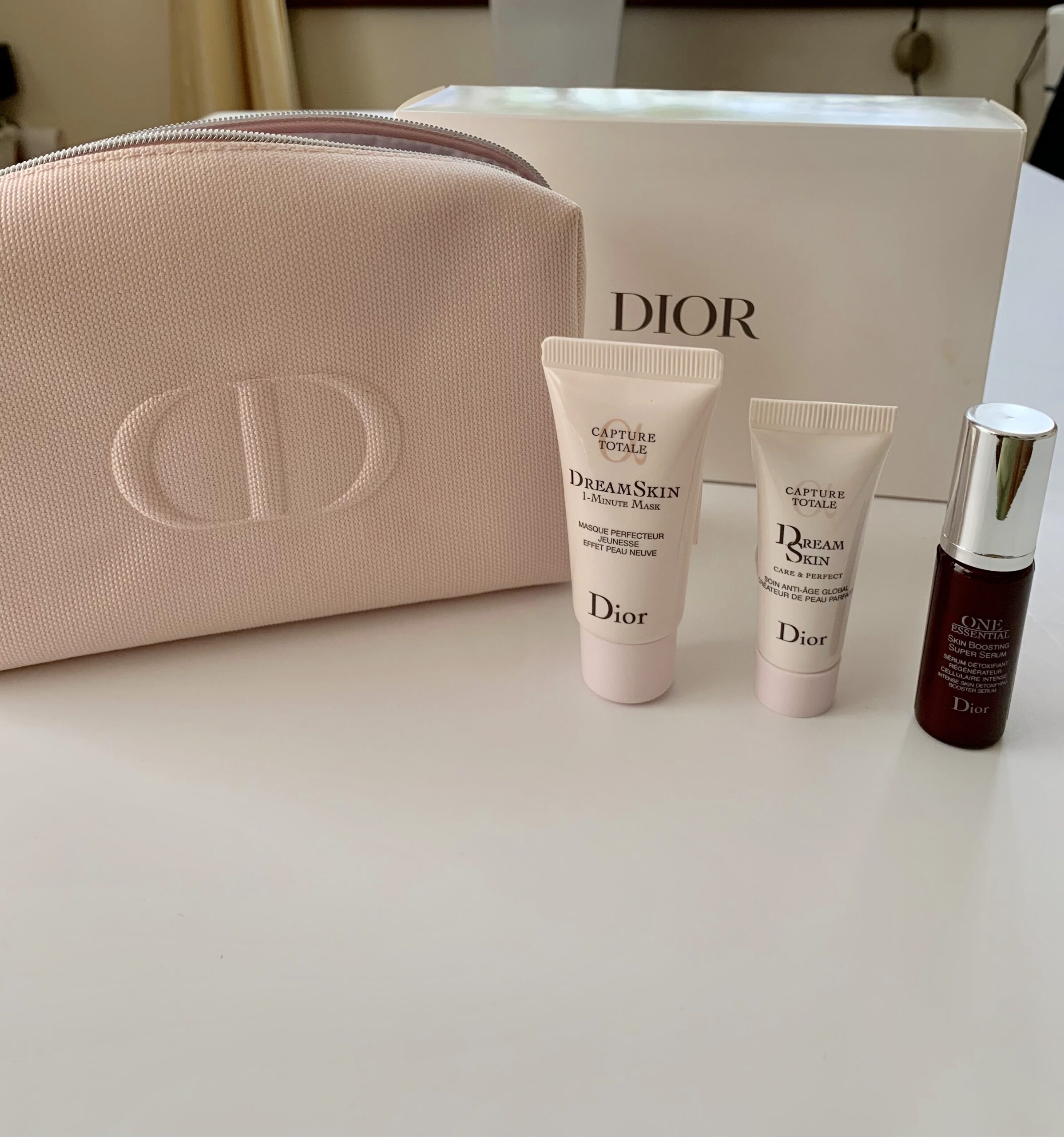 低反発 腰用 ディオール ノベルティ ポーチ dior クリスチャン