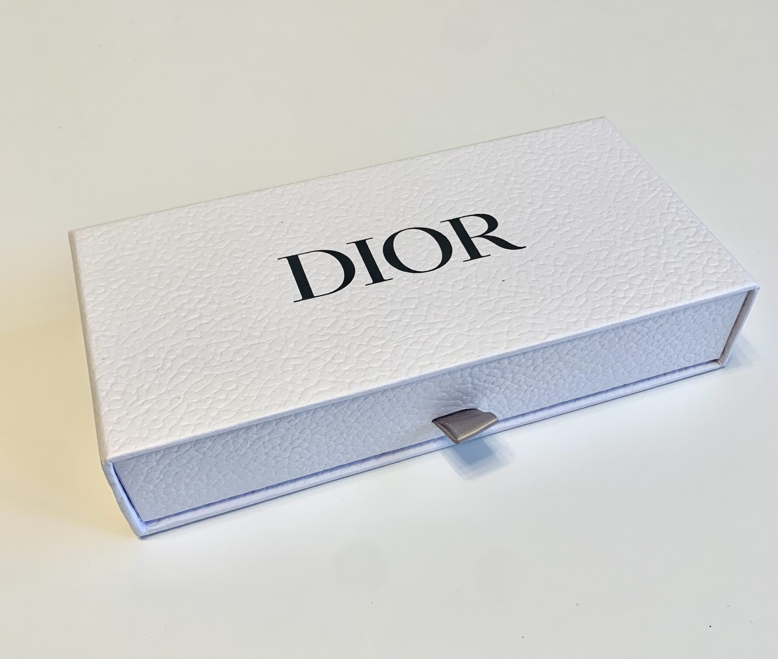 Diorの2021年クリスタル会員限定のバースデーギフトもらってきた ...