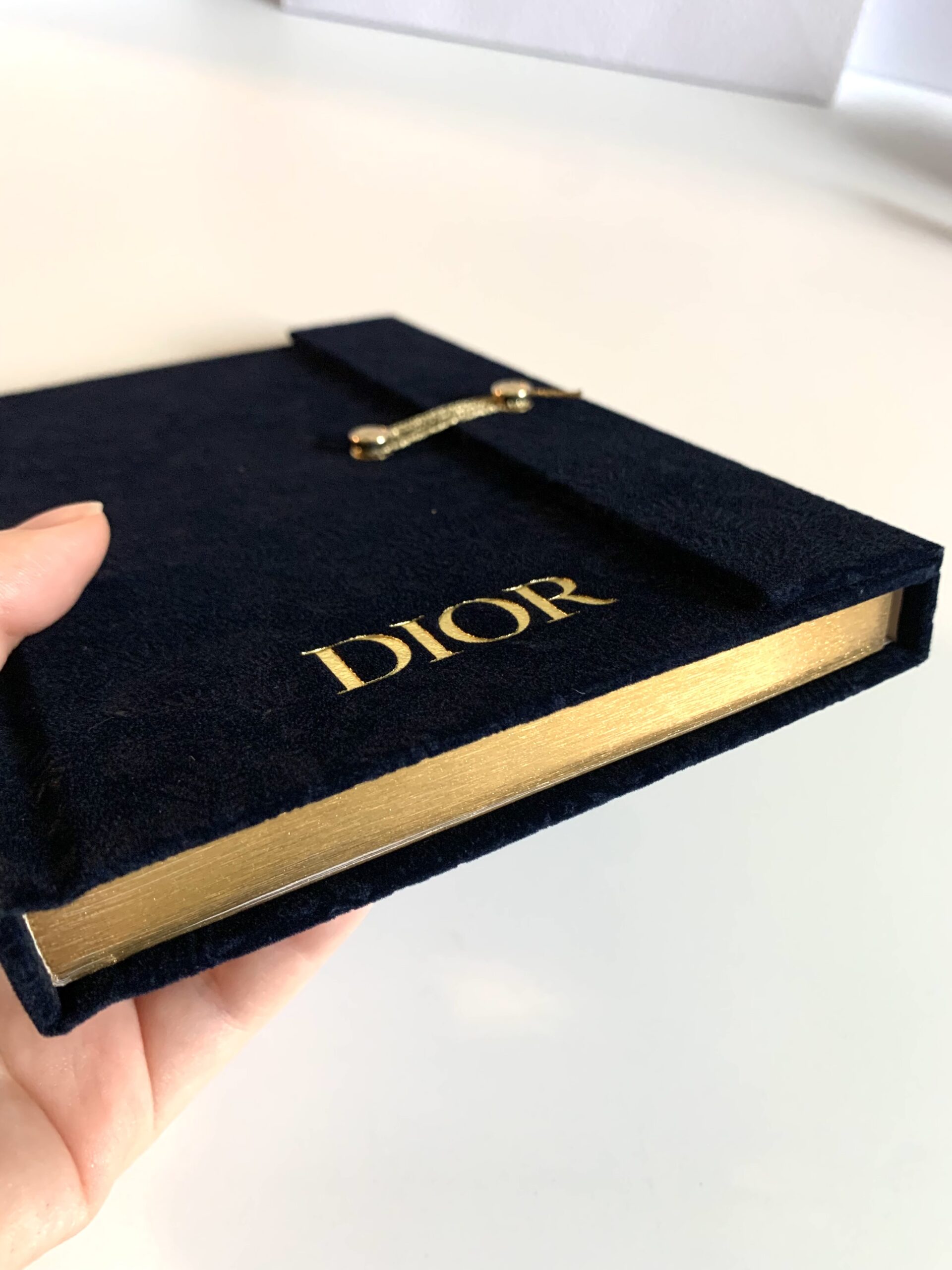 Dior10月の最新ノベルティ、ノートとポーチもらってきた！【ディオール・2021年秋】 – AyasStyle