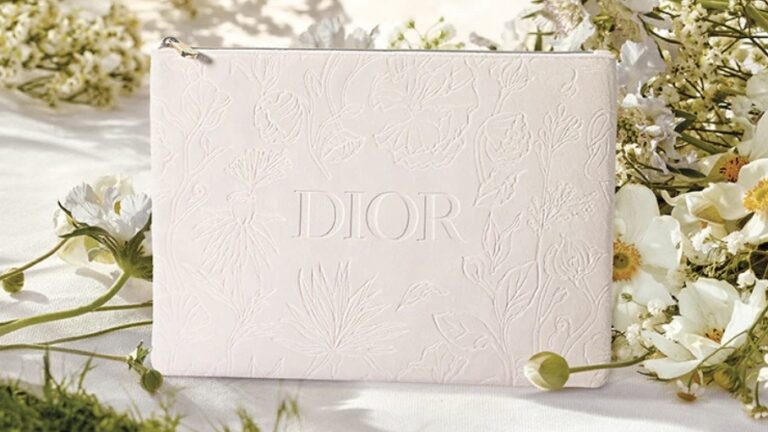 新品 Dior ディオール ノベルティ アイボリー ポーチ - ポーチ/バニティ
